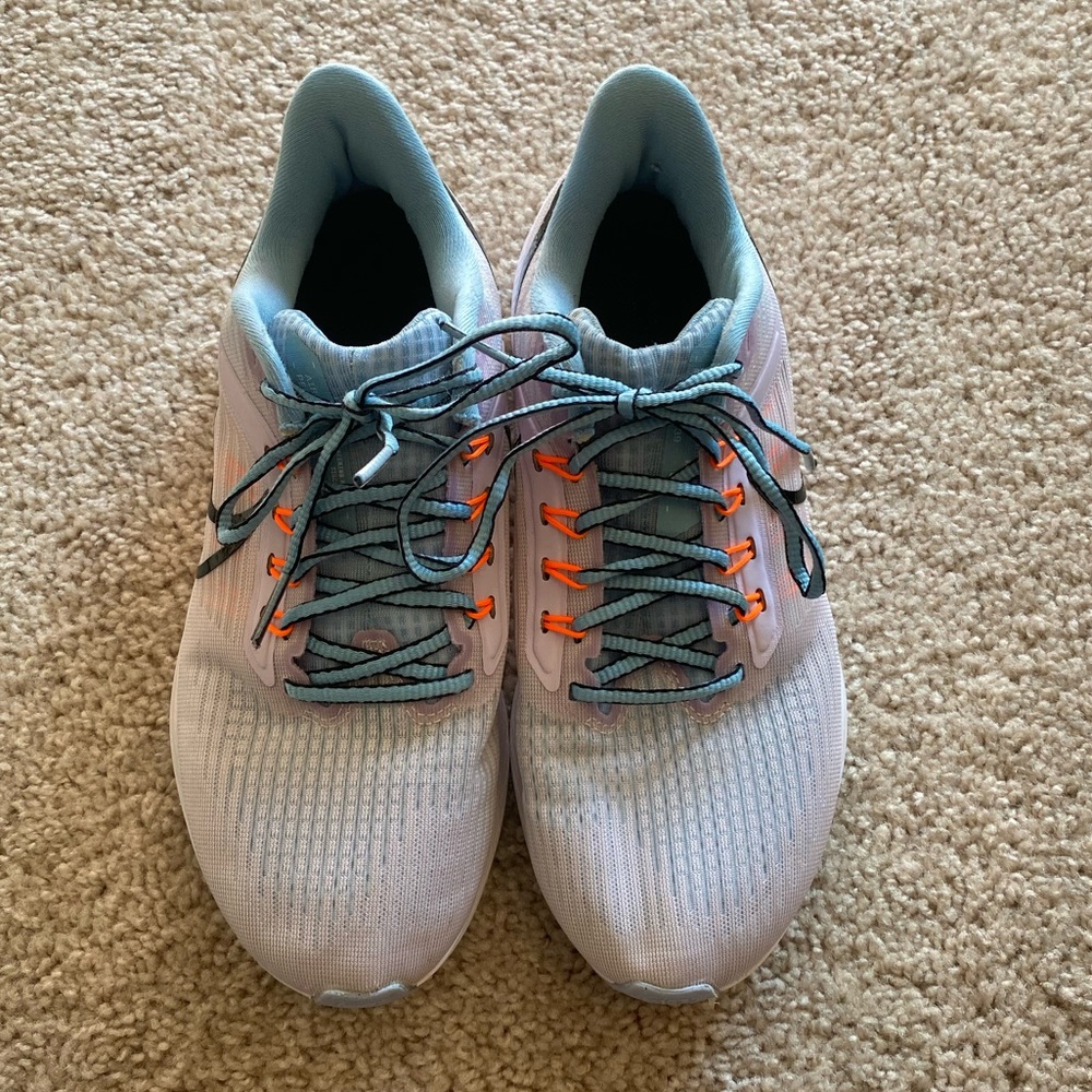 Nike Women's White Multi-Color Running Sneakers - Picture 2 of 10